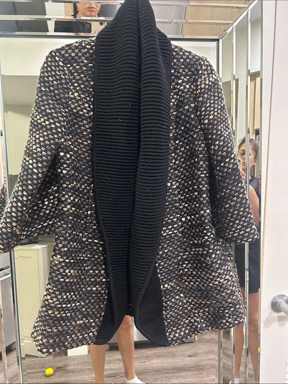 Armani Collezioni Black and Cream Textured Open-Front Cardigan